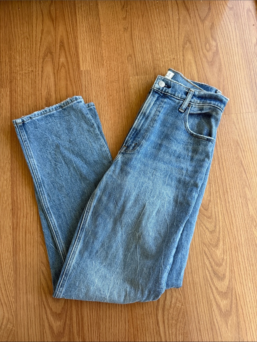 Women’s Straight-Leg Light Blue Denim Jeans